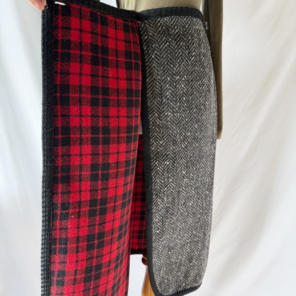 Reversible Wool Blanket Wrap Skirt XS - Picture 6 of 9